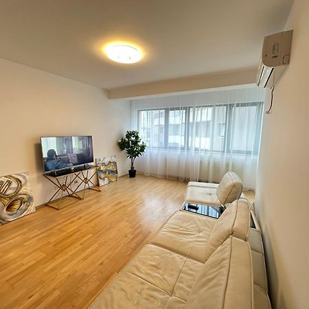 CENTRU UNIRII LUXURY VIP PALMIER Apartament 2 camere cu TERASA exterioara amenajata ! Parcare subterana privata climatizata si supravegheata video dar doar cu rezervare in limita locurilor disponibile !PROPRIETATE IN REGIM HOTELIEP - NU ARE BUCATARIE Bucureşti Exterior foto